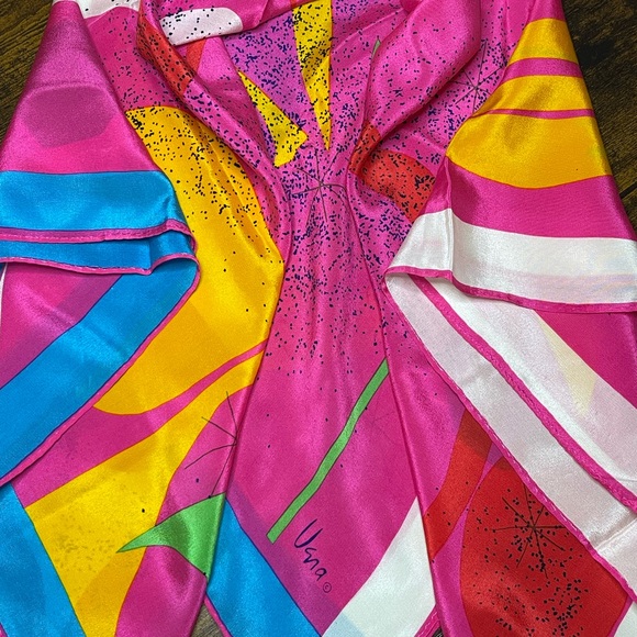 VTG Colorful Vera Abstract Pattern Scarf - Picture 1 of 4